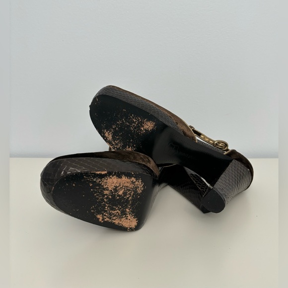Nine West Studio T-strap Velvet Heels. Size 8 1/2 M Like New - Picture 9 of 9